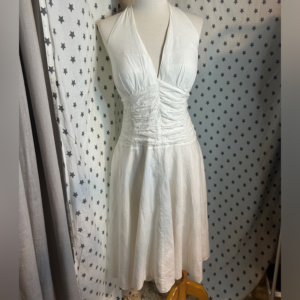 VINTAGE WHITE EYELET HALTER DRESS MARILYN MONROE DRESS